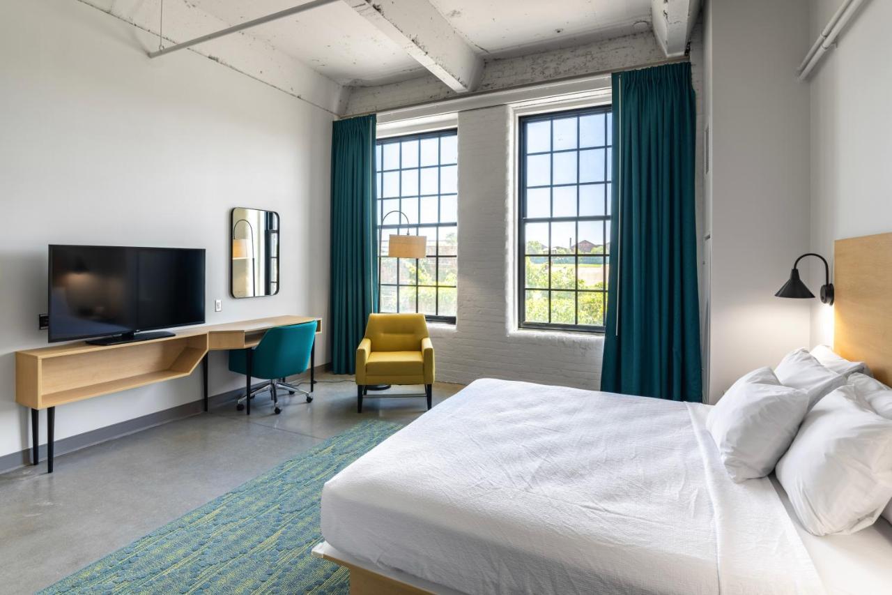 The Warehouse Hotel At Champion Mill Hamilton Exterior foto