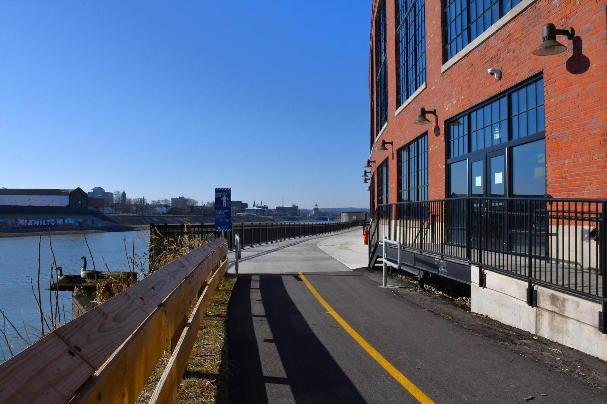 The Warehouse Hotel At Champion Mill Hamilton Exterior foto